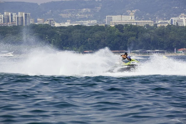 Cavaleiro de jato de água, jet ski — Fotografia de Stock