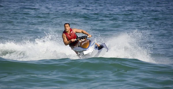 Cavaliere a getto d'acqua, jet ski — Foto Stock