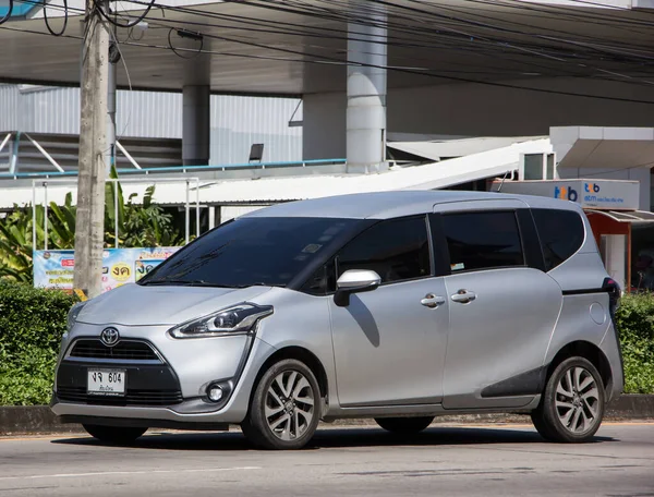 Chiangmai Tailandia Octubre 2021 Nuevo Producto Toyota Automobile Toyota Sienta — Foto de Stock