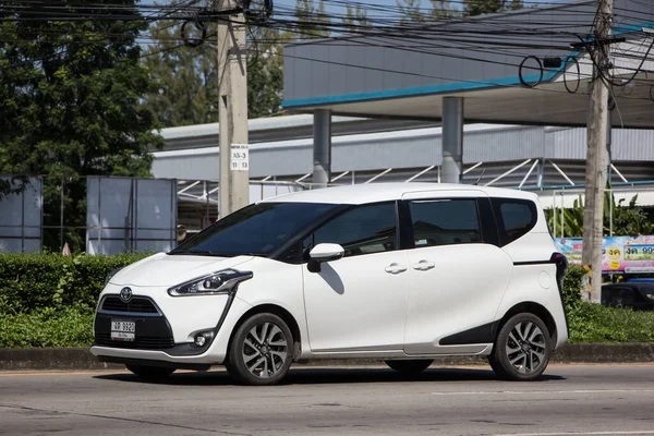 Chiangmai Tailandia Octubre 2021 Nuevo Producto Toyota Automobile Toyota Sienta — Foto de Stock