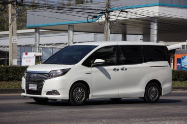 Chiangmai, Tayland - 23 Aralık 2021 Honda Van, Honda StepWGN Spada. 1001 numaralı yolda, Chiangmai şehrinden 8 km uzakta..