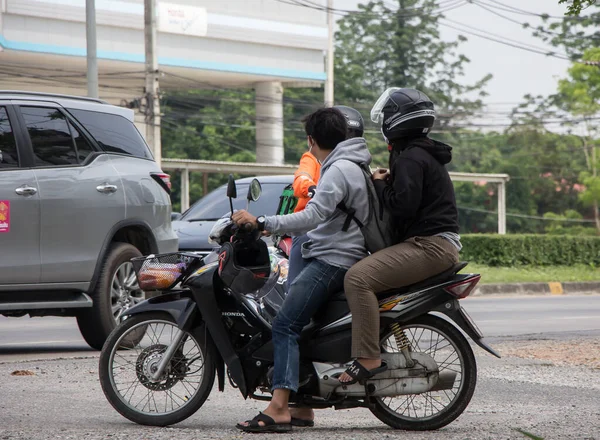 Chiangmai Tajlandia Kwietnia 2022 Prywatny Motocykl Honda Dream Zdjęcie Przy — Zdjęcie stockowe