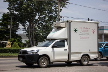 Chiangmai, Tayland - 13 Haziran 2022 Medecine Atık Çöp Kamyonu. 1001 no 'lu yolda, Chiangmai İş Alanından 8 km uzakta..