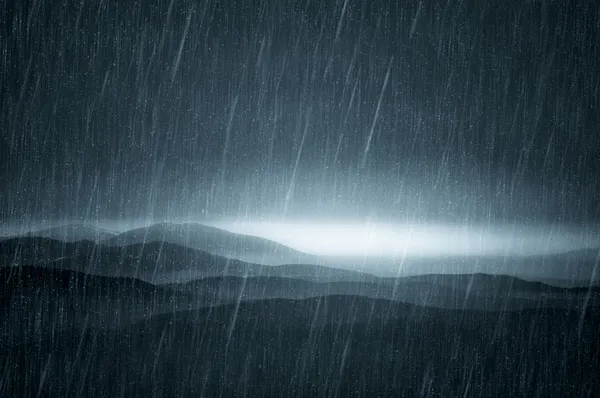 Chuva em um dia nublado no outono — Fotografia de Stock