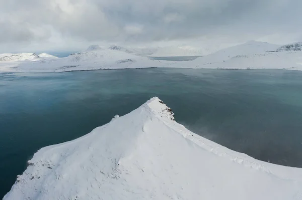 Luftaufnahme Des Schneebedeckten Berges Kirkjufell Zeitigen Frühling Island — Stockfoto