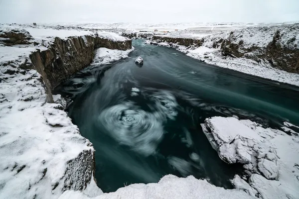 Καταρράκτης Godafoss στον ποταμό Skjalfandafljot, Ισλανδία — Φωτογραφία Αρχείου