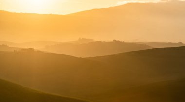 Gündoğumunda, Tuscany, İtalya, Avrupa 'da, sonbahar sabahı manzarası
