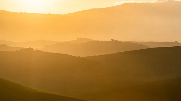 意大利托斯卡纳，日出时美丽的秋天早晨风景 — 图库照片