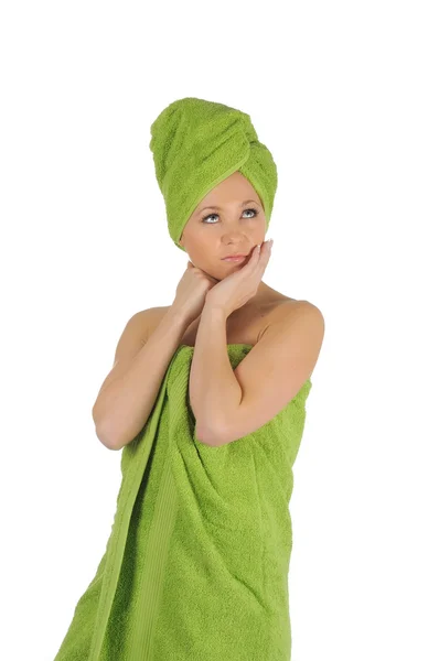 Spa Girl. Mulher bonita após banho com toalha verde. isolado em branco — Fotografia de Stock