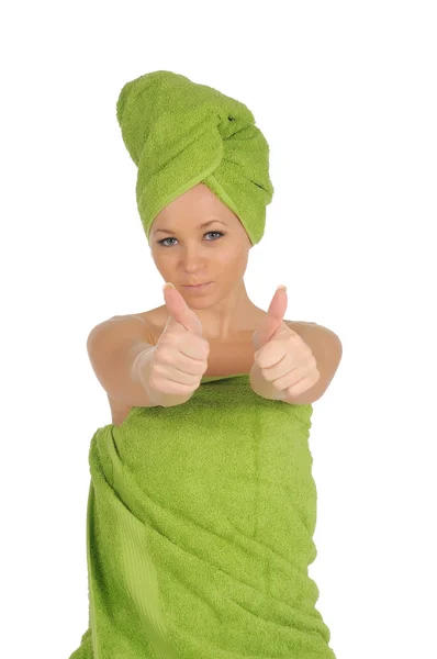 Spa Girl. Mulher bonita após banho com toalha verde. isolado em branco — Fotografia de Stock