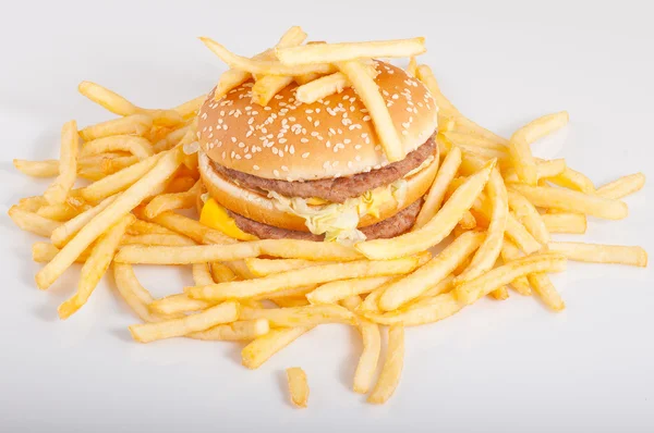 Hamburger et frites — Photo