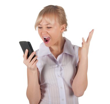 Beyaz arka plan üzerinde izole cep telefonu, bağırarak öfke genç iş kadını