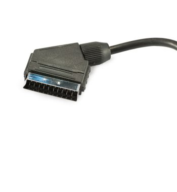 Beyaz arka plan üzerinde izole scart kablosu