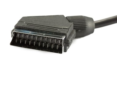 Beyaz arka plan üzerinde izole scart kablosu