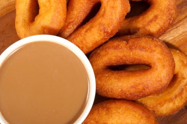 Kahve Kupası ve petrol donuts ahşap plaka