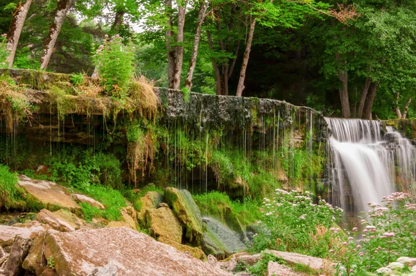 Wodospad w keila, estonia — Zdjęcie stockowe