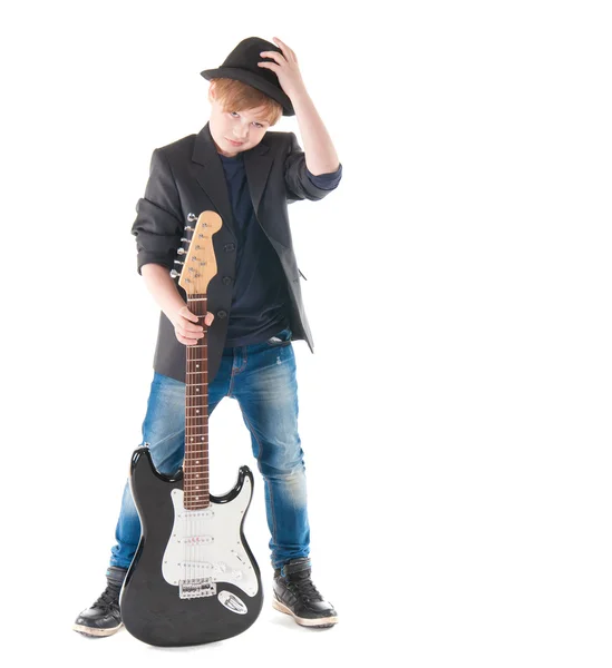 Niño guapo con la guitarra eléctrica posando — Foto de Stock