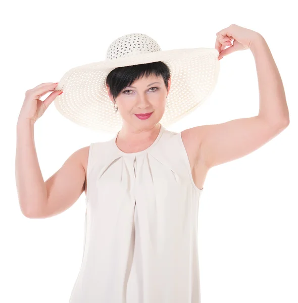 Hermosa mujer con sombrero blanco posando . — Foto de Stock