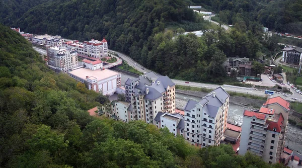 Kaukasus Bergen Krasnaya Polyana Byn Rosa Khutor Vintersport Resort Sotji — Stockfoto