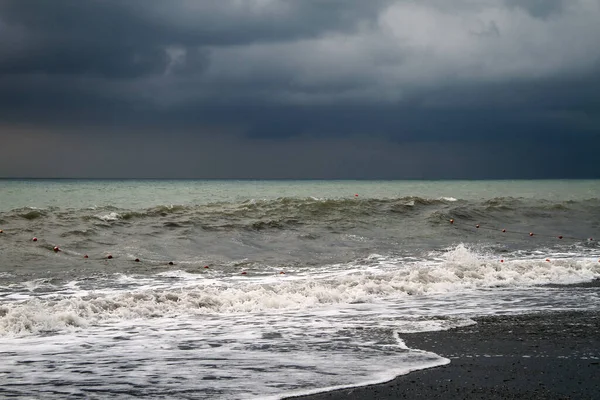 Spiaggia Sulla Costa Del Mar Nero Sochi Russia — Foto Stock