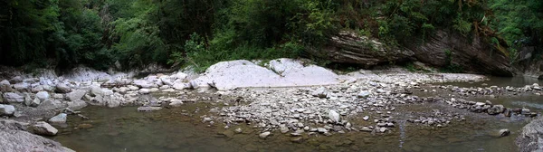 Hermosa Vista Del Cañón Sochi Krasnodar Krai Rusia Naturaleza Del Fotos de stock libres de derechos