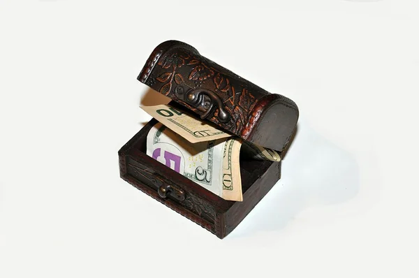 banknot ile göğüs