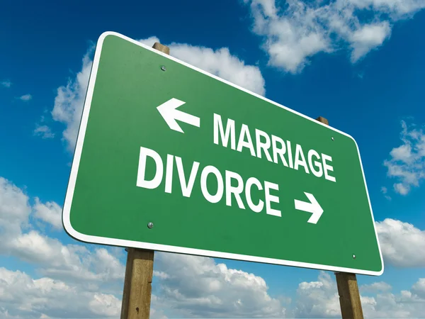 Marriage or divorce — Stock Photo, Image