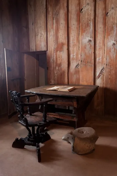 Martin luther kamer in wartburg castle — Stockfoto