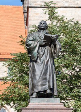 Monument to Martin Luther clipart