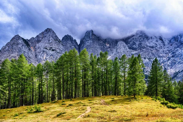 Zeer Mooie Wolken Ratece Planica Slovenië Hoge Kwaliteit Foto — Stockfoto