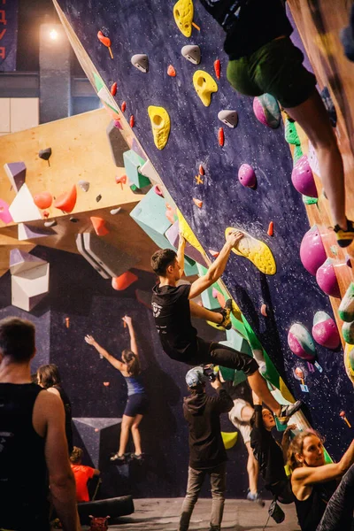 Ukraine Kiew 2022 Wettbewerbe Klettern Bouldern Kletterhalle Space Hochwertiges Foto — Stockfoto