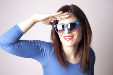 kadın moda güneş gözlüğü ile