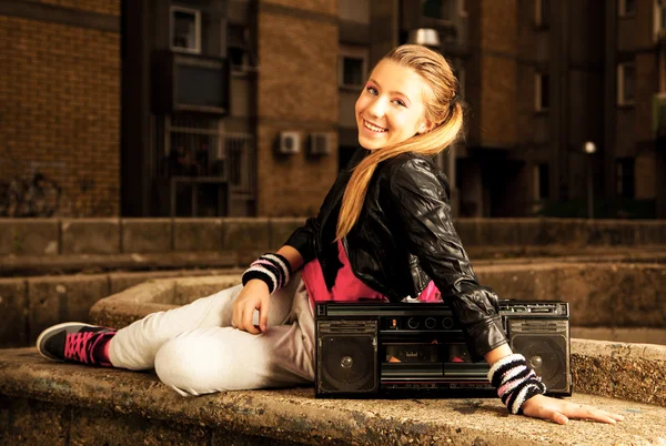 Girl and tape recorder — Stock Photo, Image