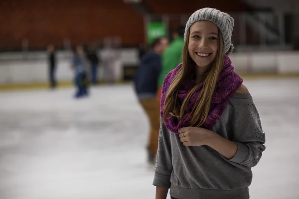 Лед - Катание на коньках — стоковое фото