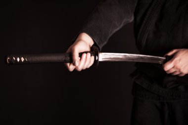 katana ile adam