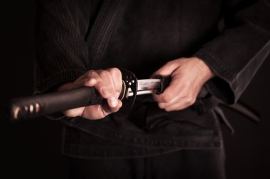 katana ile adam
