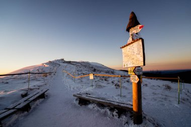 Kış manzarası, Polonina Wetliska, Smerek, Bieszczady Ulusal Parkı, Polonya.