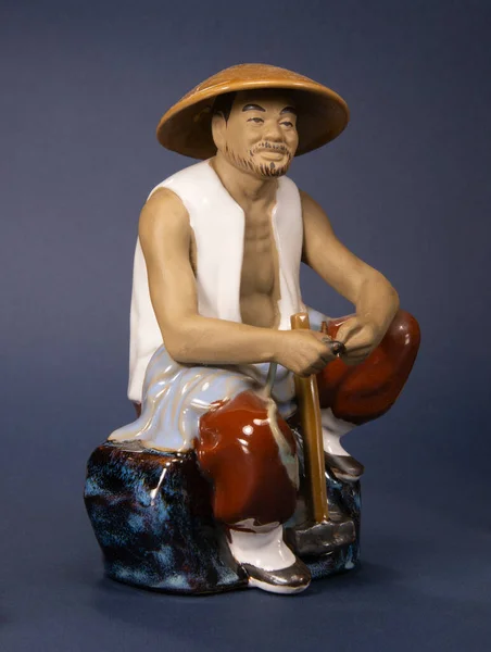 Chinese Man Hat Sits Stone High Quality Photo — Stock Photo, Image