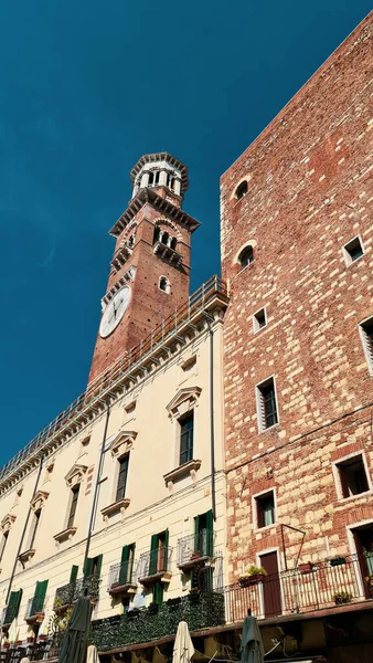 Verona Itália Março 2022 Belos Edifícios Antigos Verona Arquitetura Típica — Fotografia de Stock