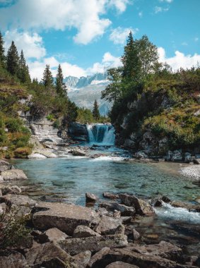 Di Fumo ve Daone Gölü 'nün muhteşem manzarası
