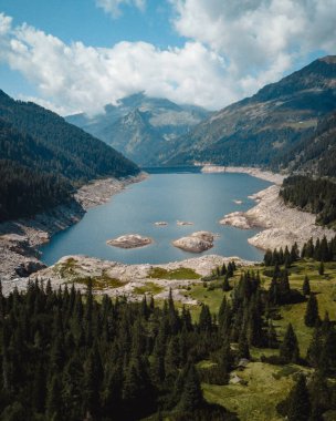 Di Fumo ve Daone Gölü 'nün muhteşem manzarası