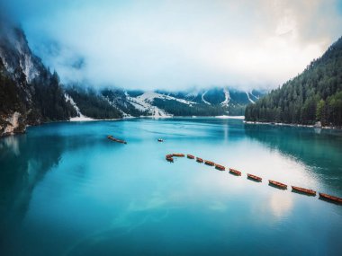a fantastic view on the braies lake