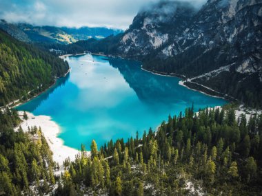 a fantastic view on the braies lake
