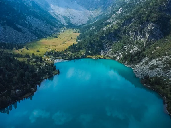 Beautifull View Aviolo Lake — Fotografia de Stock