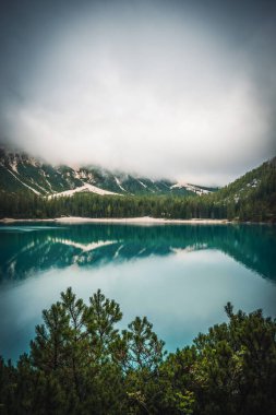 a fantastic view on the braies lake