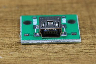 USB mini bağlantı PCB 'de. Anne Jack. Elektronik bileşenler.