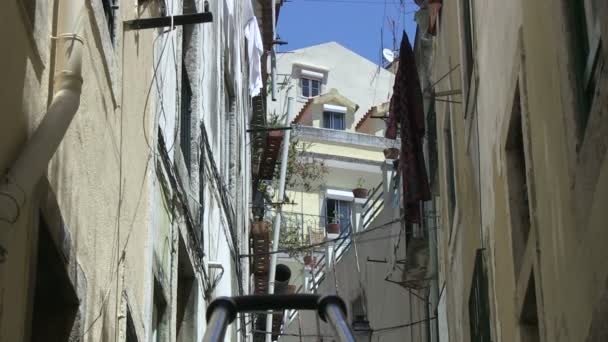 リスボン、ポルトガルのランドリー — ストック動画