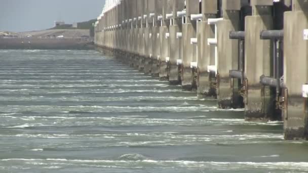 Stom přepětí bariéra oosterschelde — Stock video