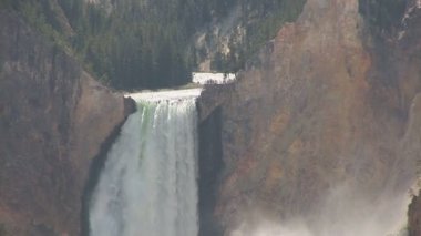 Yellowstone Ulusal Parkı 'nda Mamut Kaplıcaları