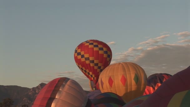 Heißluftballons — Stockvideo